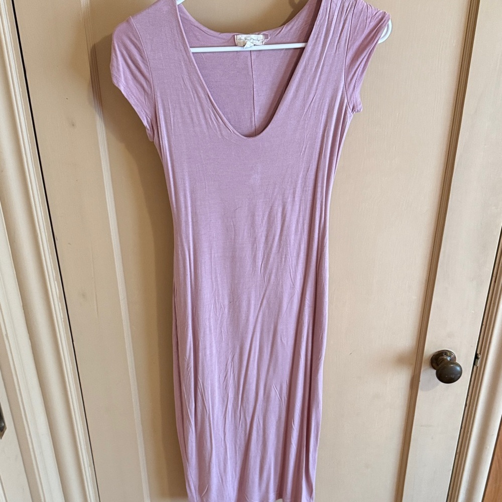 Chic Mauve Maxi Dress